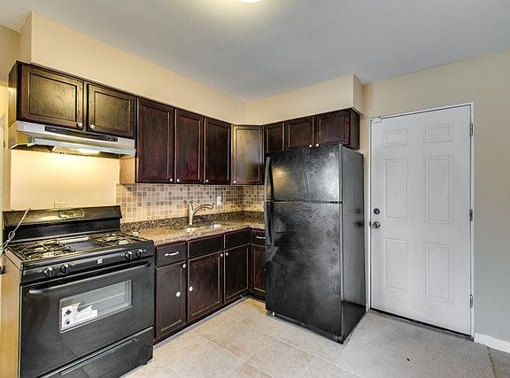 5th image of 410 Paxton Ave