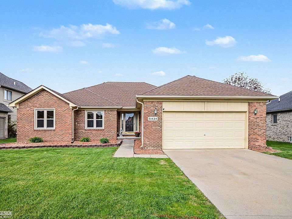 1st image of 51434 Blue Spruce Dr
