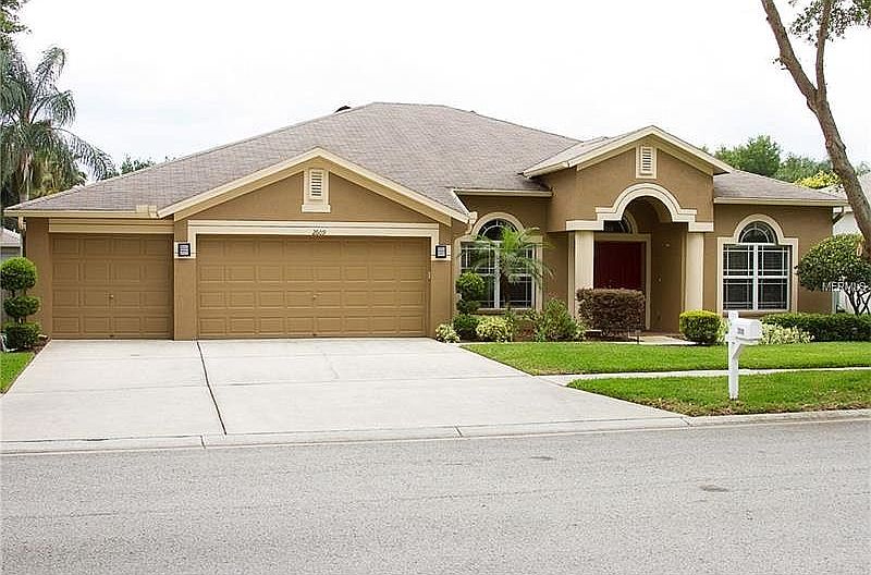 1st image of 2609 Valencia Grove Dr