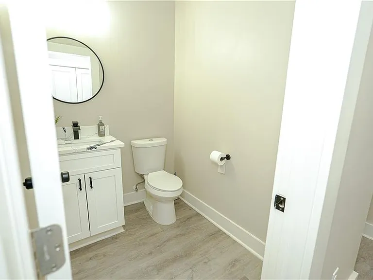 1452 Lockwood Dr SW — Photo 28