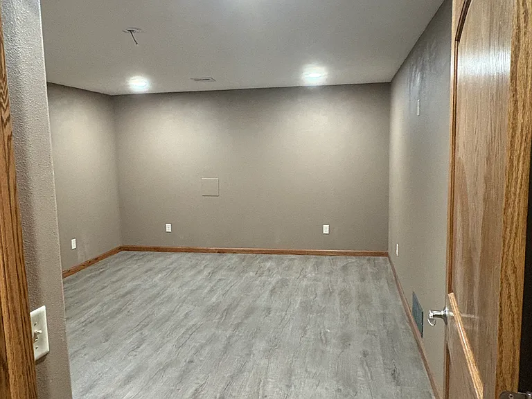 837 Elm St — Photo 13