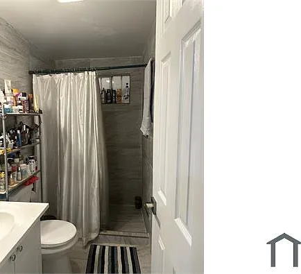 1640 W 4th St — Photo 6