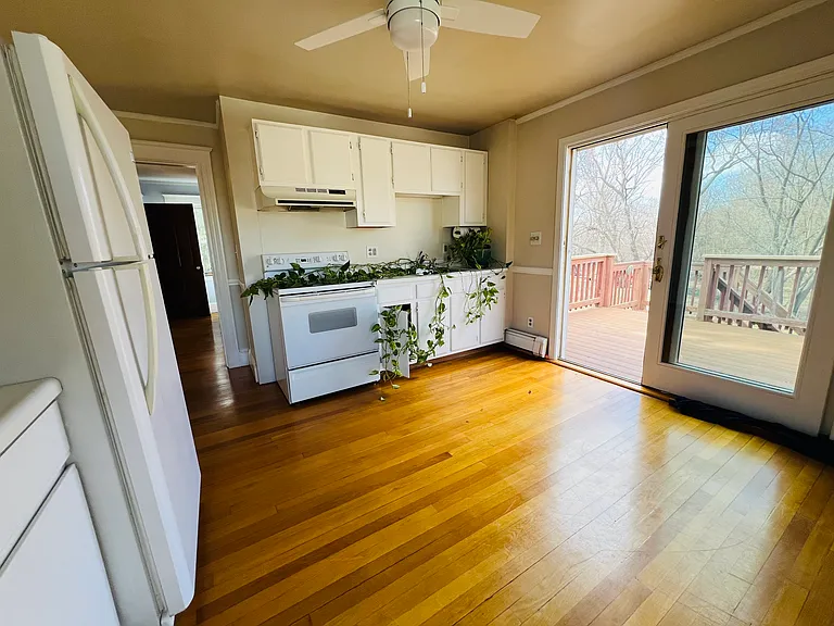 3 Lynnfield St #2 — Photo 17