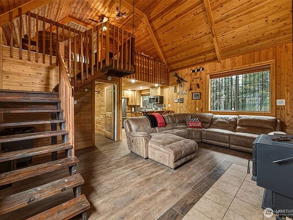 2nd image of 14111 Biscuit Ridge Road