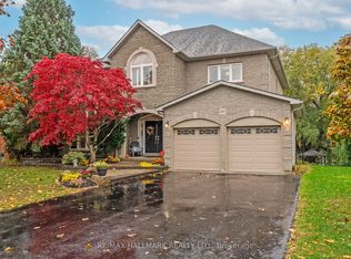 897 Oberland Dr, Oshawa, ON L1K2M2