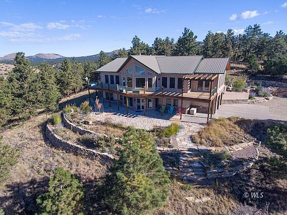 2nd image of 543 Panorama Dr
