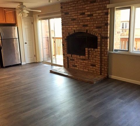 5th image of 795 Clubhouse Dr