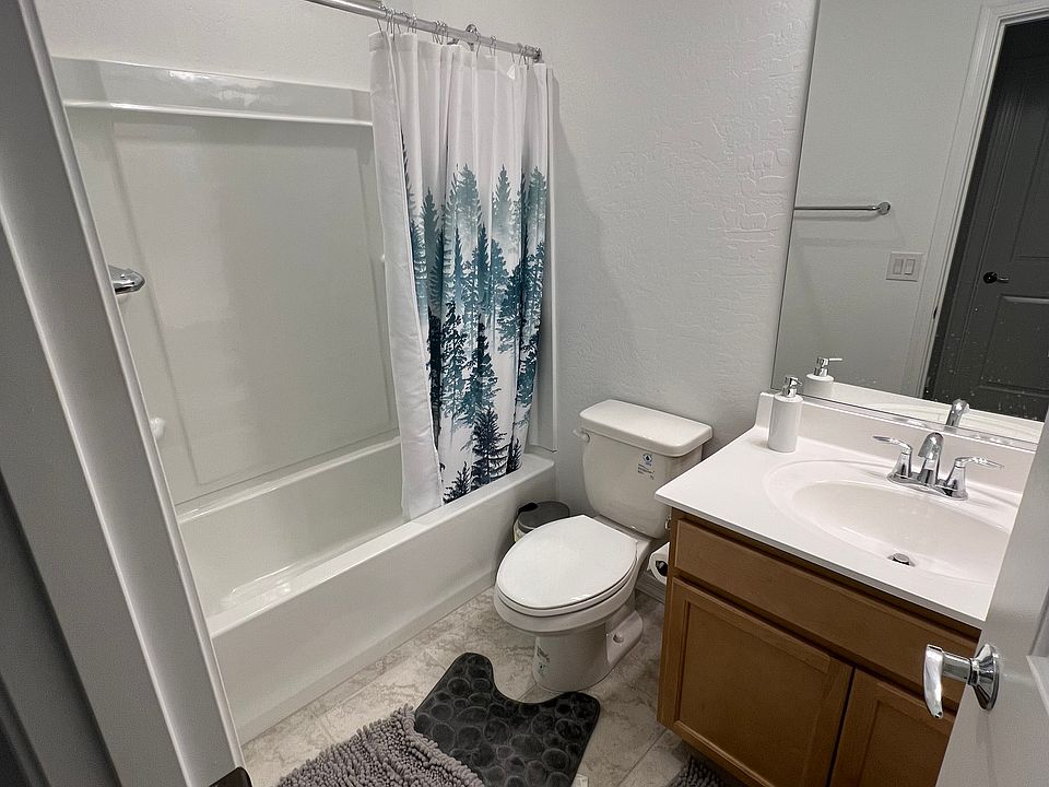 1st image of 32410 N 122nd Dr