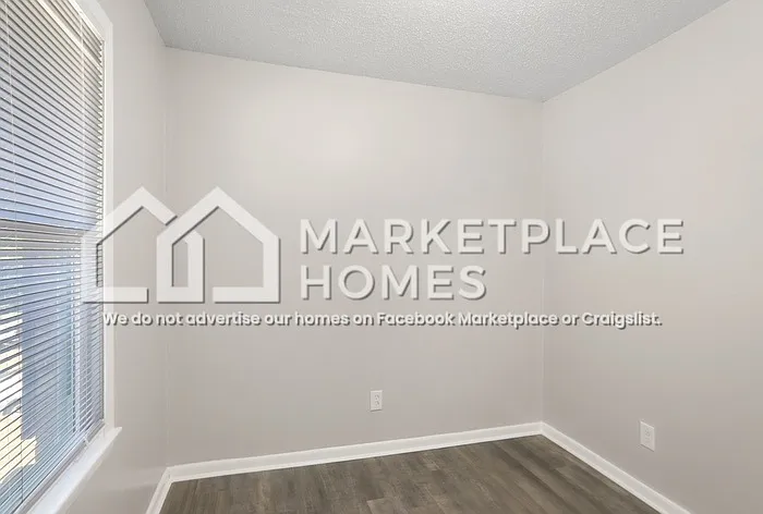 8206 Huntington Dr — Photo 22