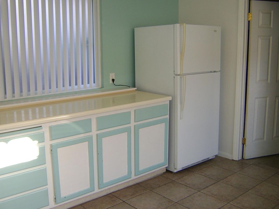 1st image of 127 W Barnett St