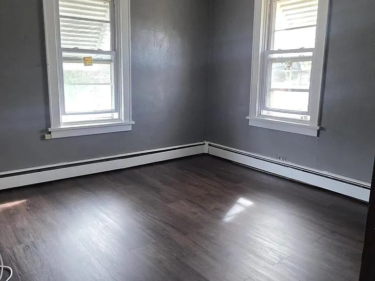 372 W Academy St — Photo 35