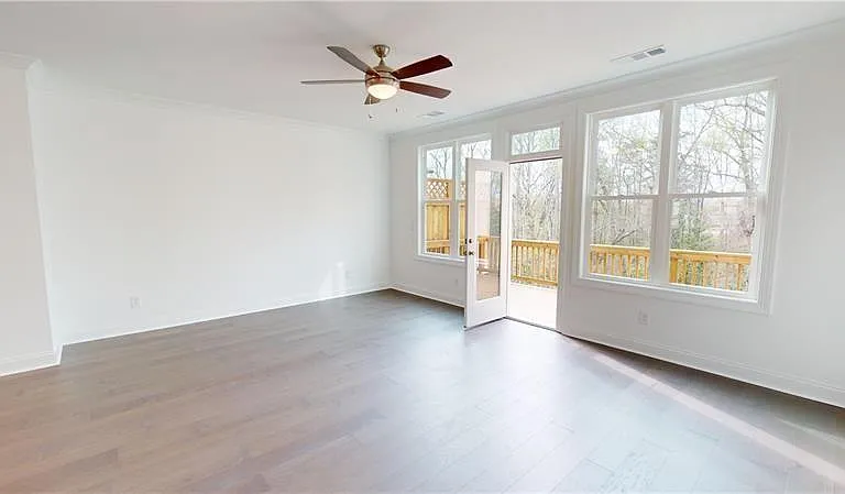 141 Basil St — Photo 14