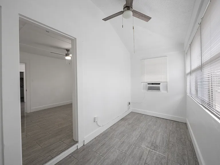 445 Delmar Ter S #4 — Photo 7