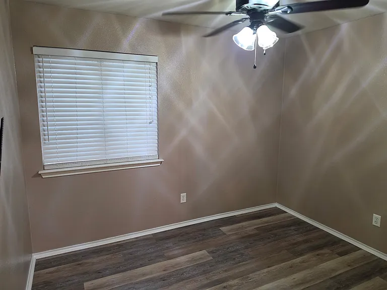 1210 Saddle Dr — Photo 10
