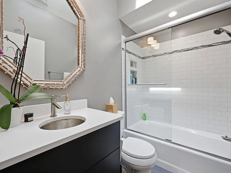 2828 Exeter Cir — Photo 35