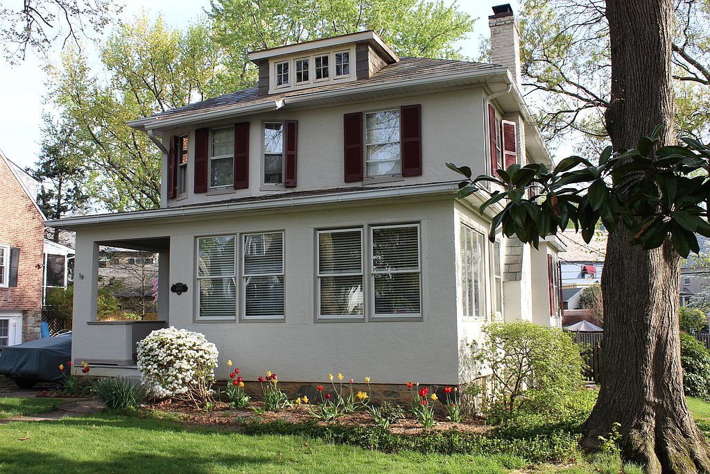 604 Kingston Rd - Property Image