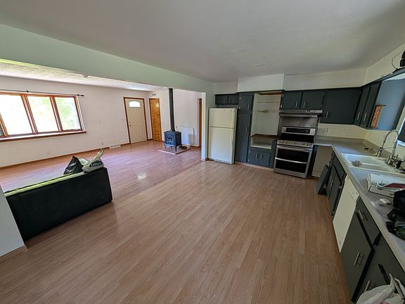 2nd image of 2880 E Bethel Ln
