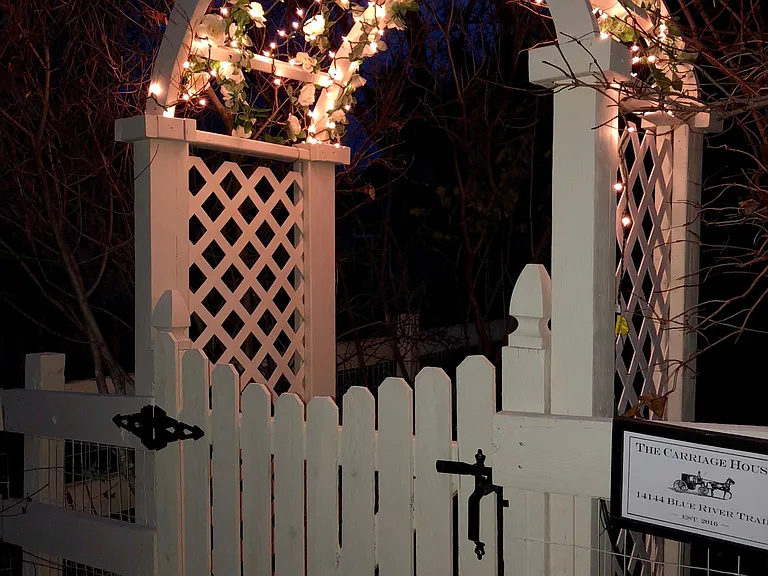 Automatic lighting from dusk to dawn