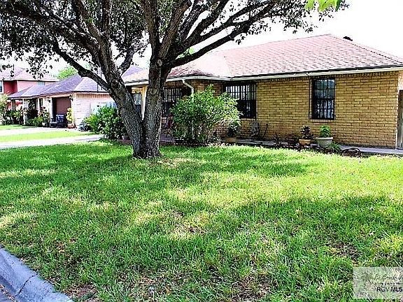 3rd image of 335 Staples Cir