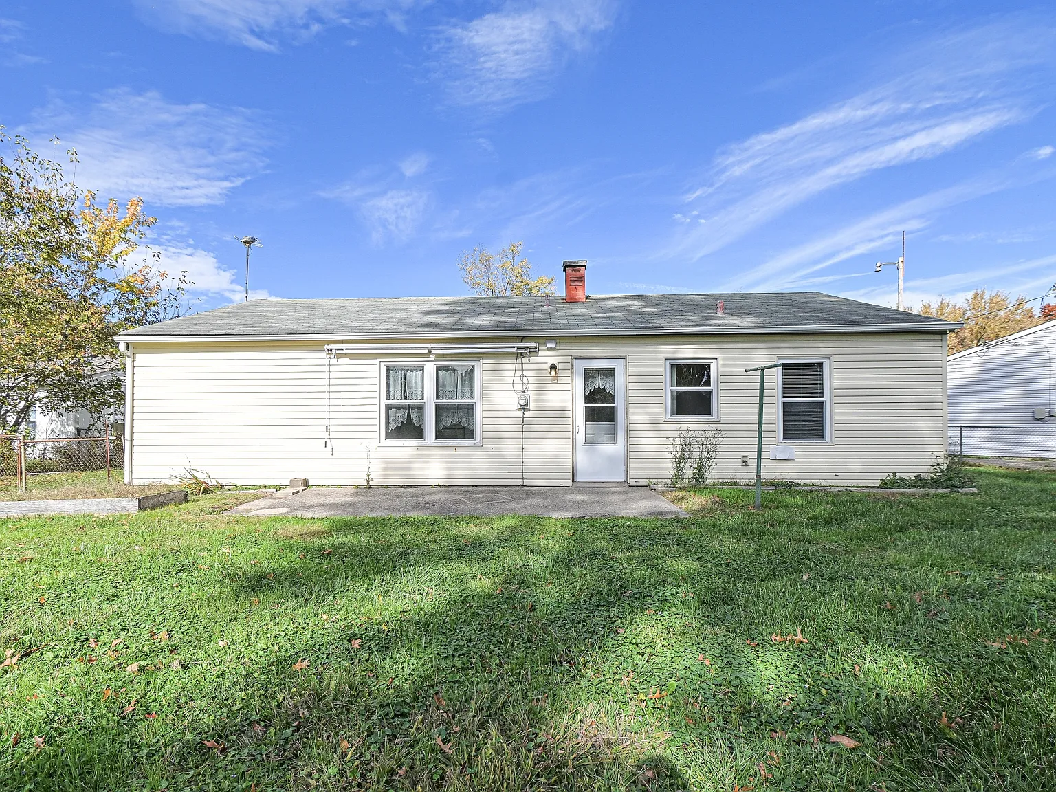 647 Bellaire Court - 1 — Photo 4