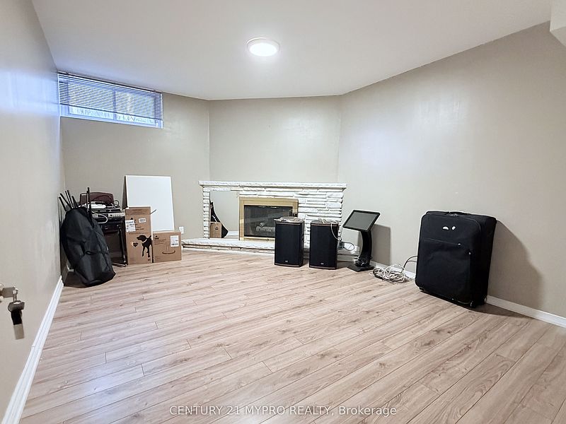 Toronto House for rent - 3 Bedrooms — photo 6