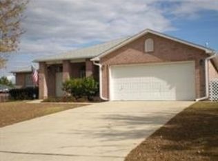3160 Lost Creek Dr, Cantonment, FL 32533