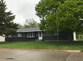 1216 11th St SW, Wadena, MN 56482