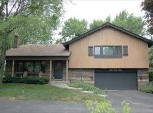 333 Cardinal Dr, Bloomingdale, IL 60108