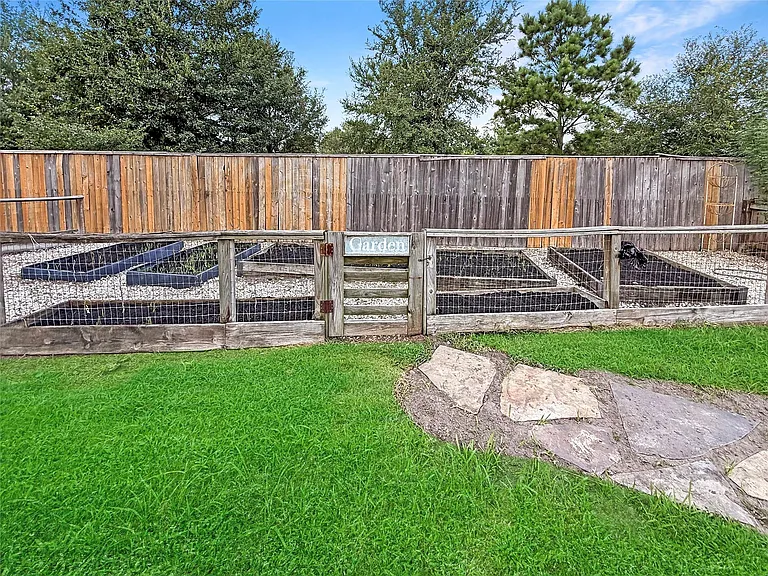 13807 Halpren Falls Cir — Photo 45