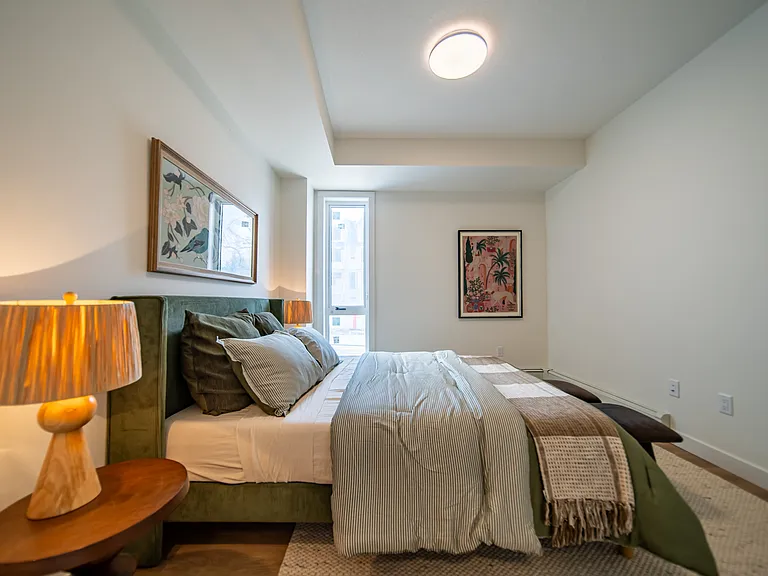 2040 37th St SW — Photo 56