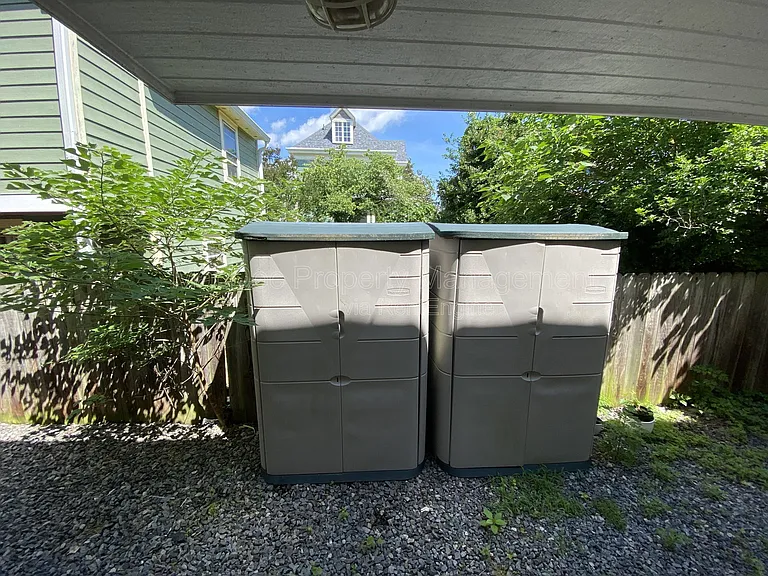 1115 Winchester St #C — Photo 19