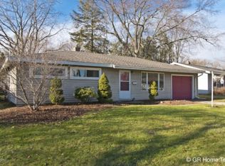1695 Herrick Ave NE, Grand Rapids, MI