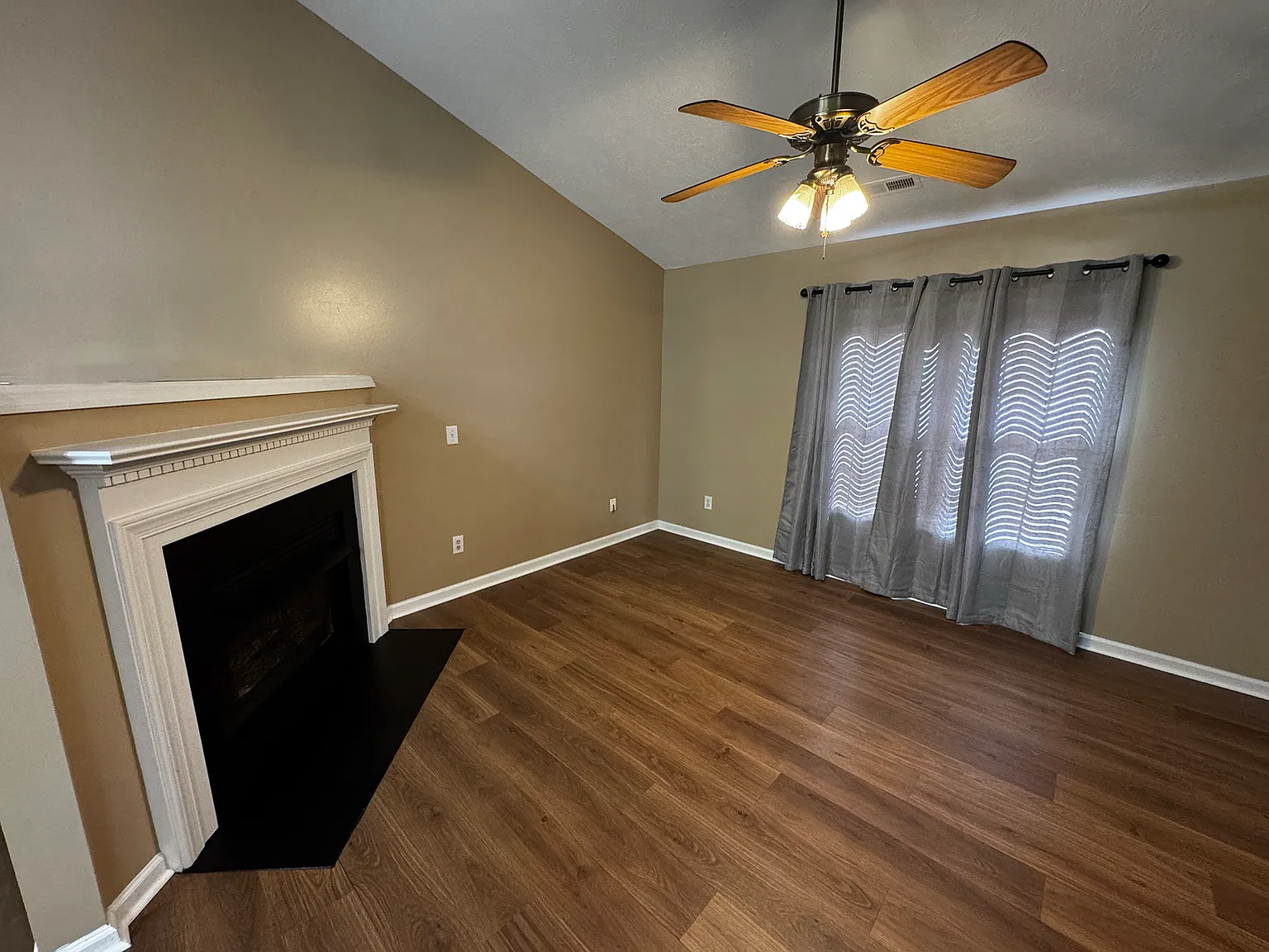 304 Northwoods Court Southeast - 1 — Photo 3