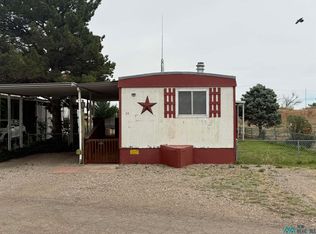 500 W Brasher Rd Trailer 34, Roswell, NM 88203