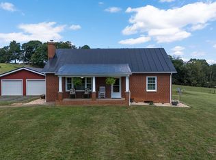 1259 Howardsville Rd, Staunton, VA 24401