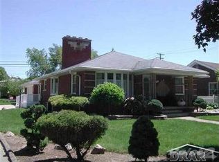 8007 Rosedale Blvd, Allen Park, MI 48101