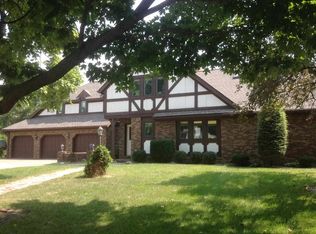 24 Lakeview Dr, Mount Vernon, IN 47620