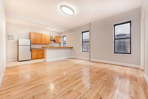 Rented by REAL New York | media 51