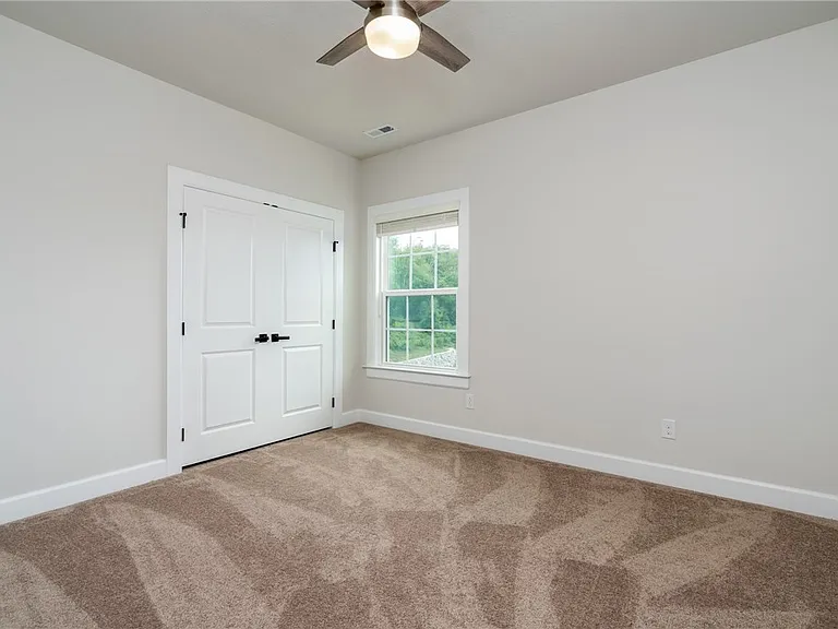 1702 Stevensan Dr — Photo 11