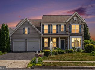 2281 Flintlock Dr, Hummelstown, PA 17036