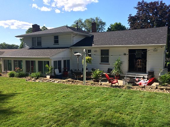 4th image of 599 Forestridge Dr