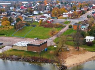 3 Bonnechere St, Whitewater Region, ON K0J 1K0