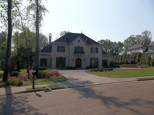 1st image of 429 Turnberry Ct