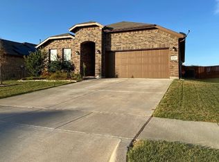 1107 Larkspur Ln, Cleburne, TX 76033