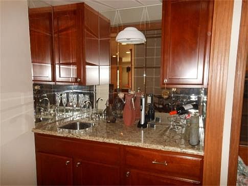 5th image of 415 Woodlane Dr