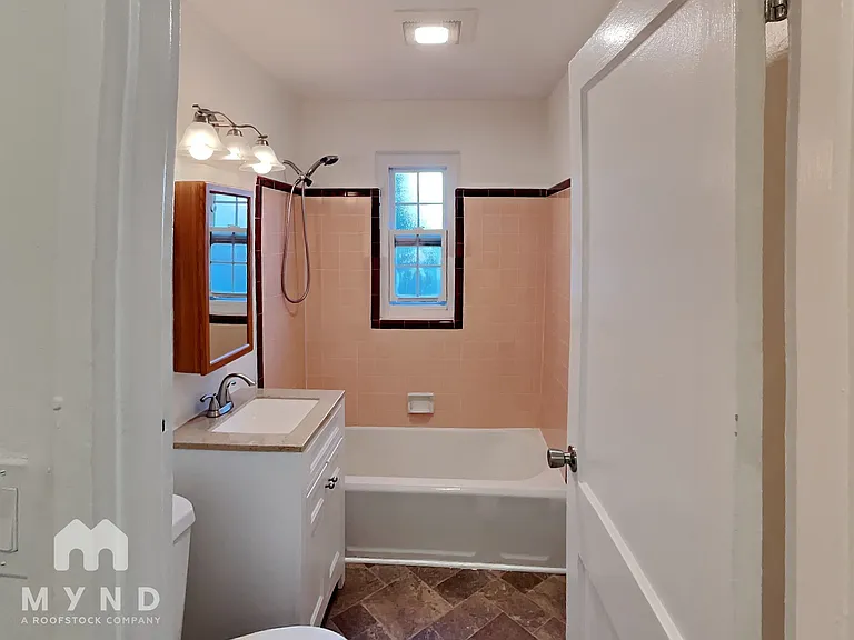 2048 81st Ave — Photo 10