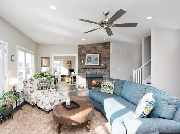 39 McIlwee Ln, Staunton, VA 24401
