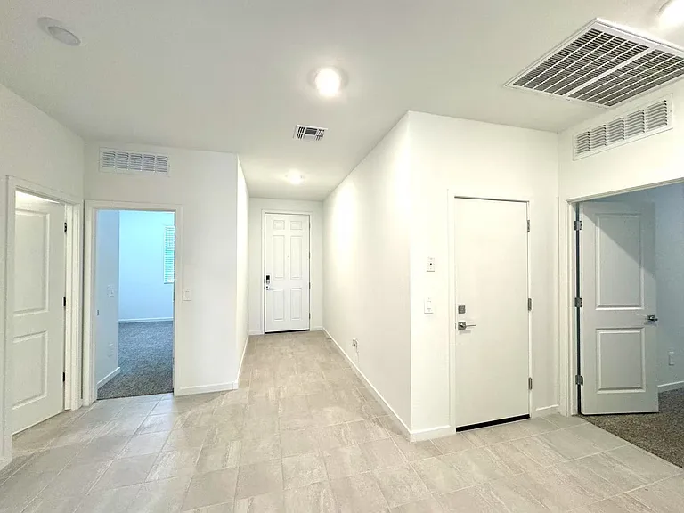 16073 W Desert Spoon Dr — Photo 8
