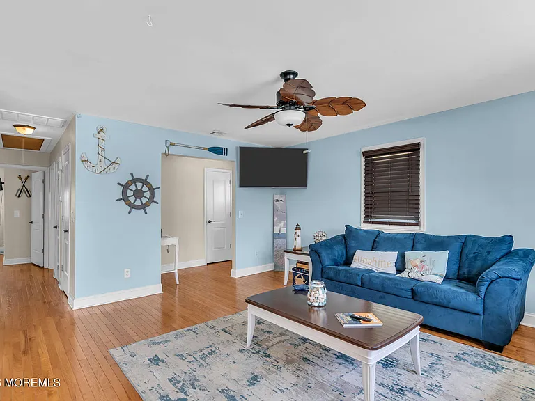 53 E Coral Dr — Photo 8
