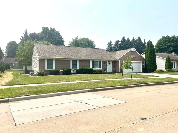 3009 E Canary St, Appleton, WI 54915